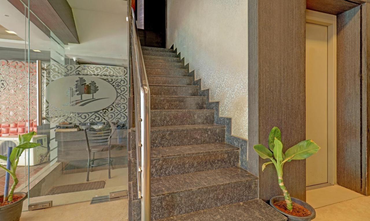 Pine Tree Boutique Hotel Madras Buitenkant foto