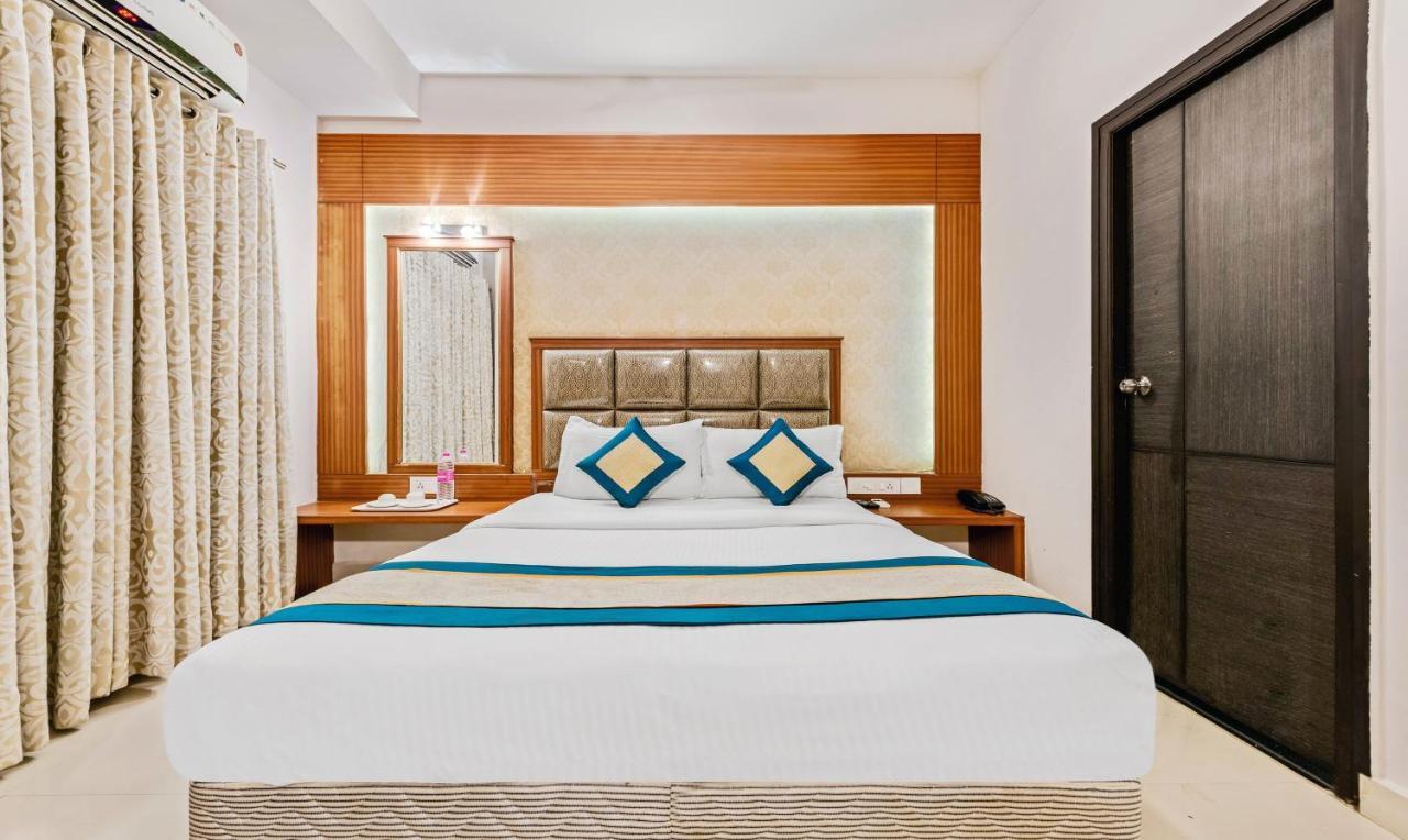 Pine Tree Boutique Hotel Madras Buitenkant foto