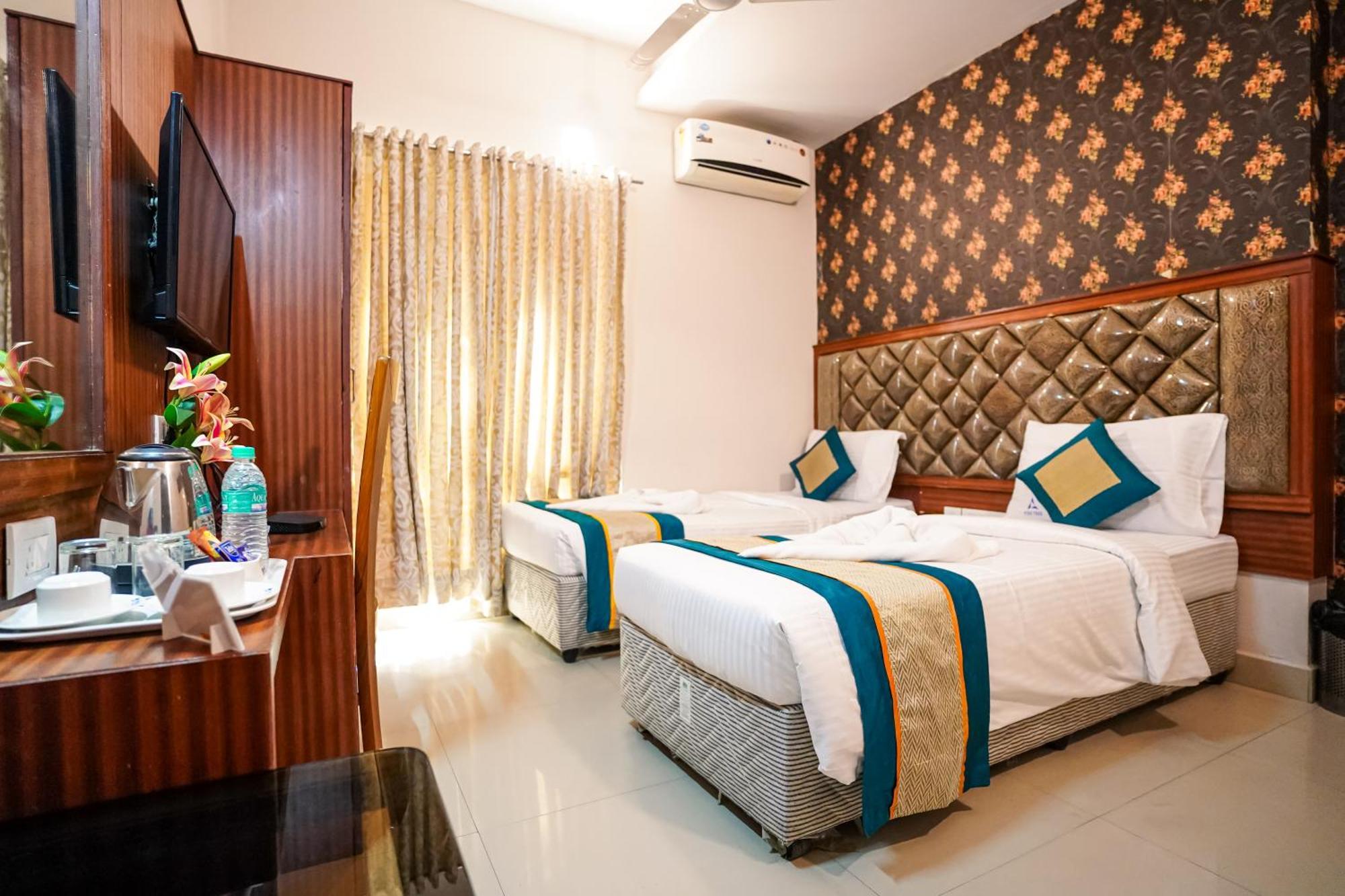 Pine Tree Boutique Hotel Madras Buitenkant foto