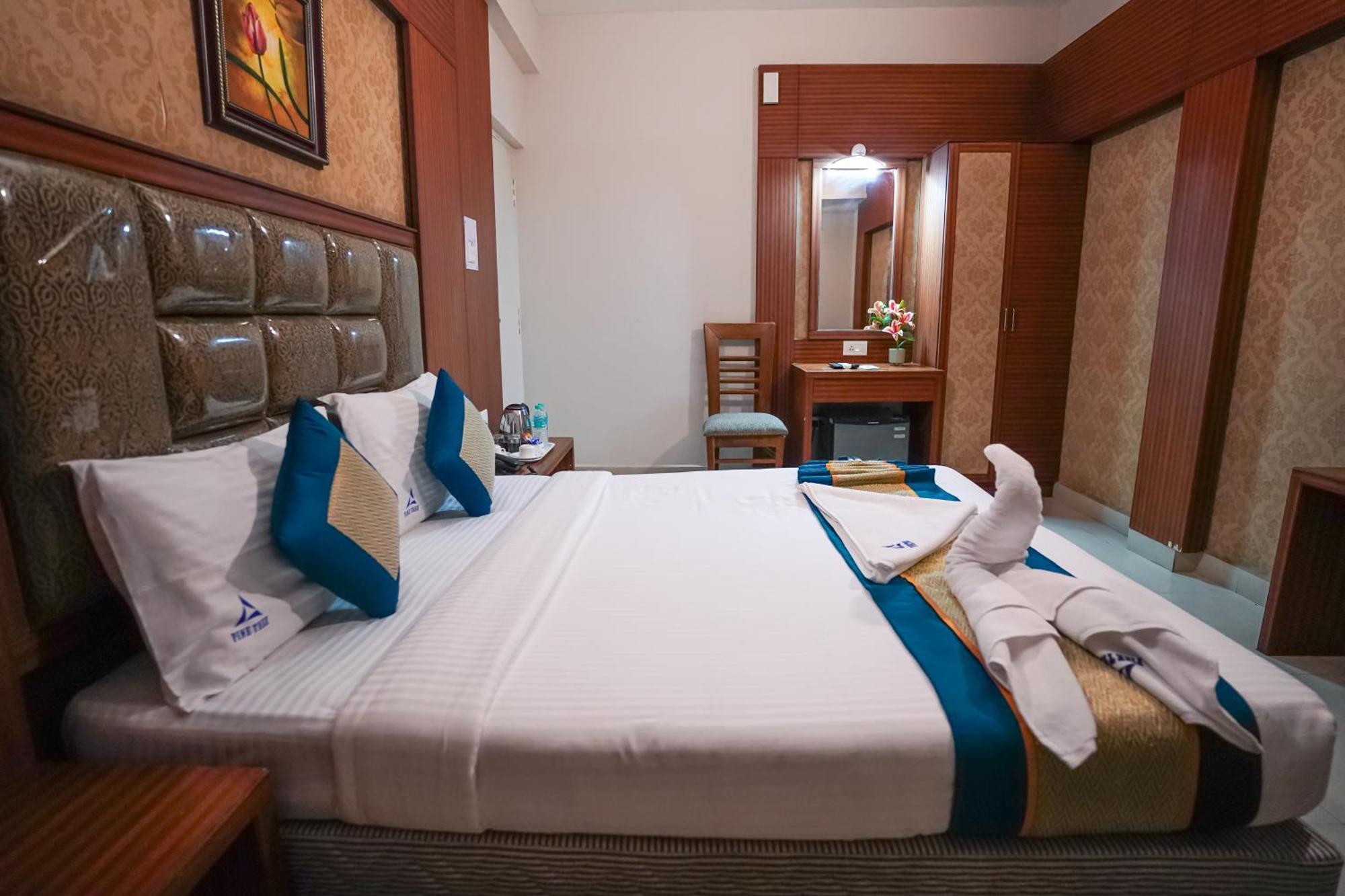 Pine Tree Boutique Hotel Madras Buitenkant foto