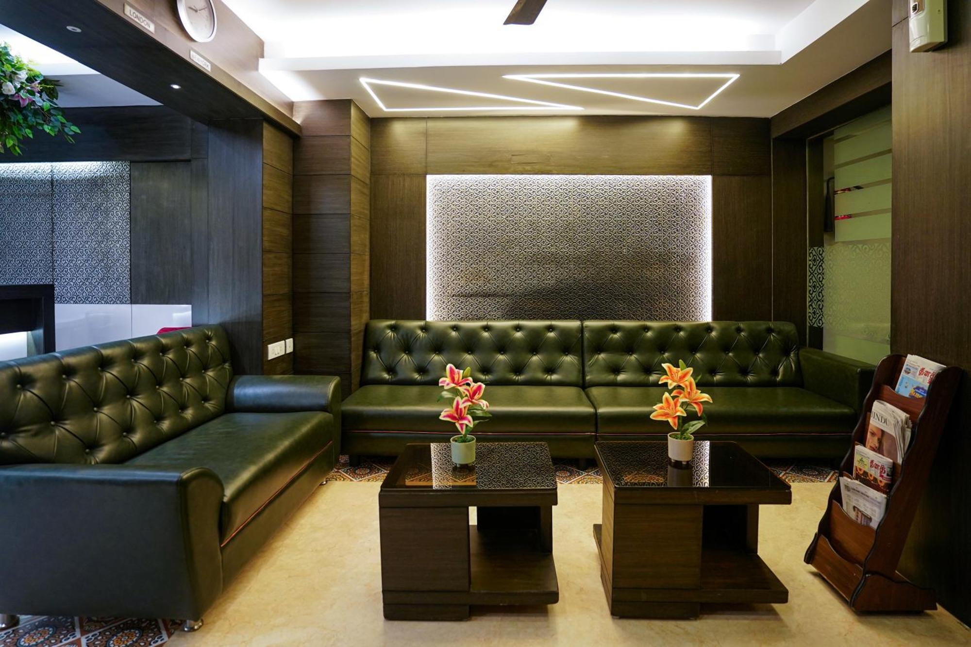 Pine Tree Boutique Hotel Madras Buitenkant foto